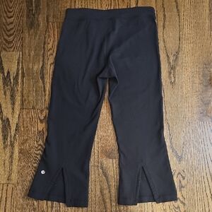 Lululemon Athletica Midnight Black Cropped Leggings